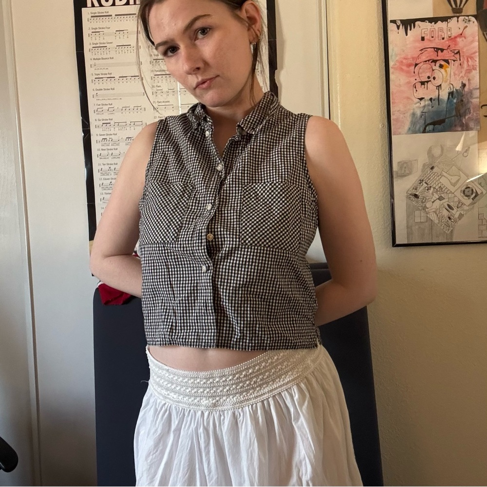 Forever 21 Black and White Gingham Sleeveless Crop Top - Picture 1 of 9